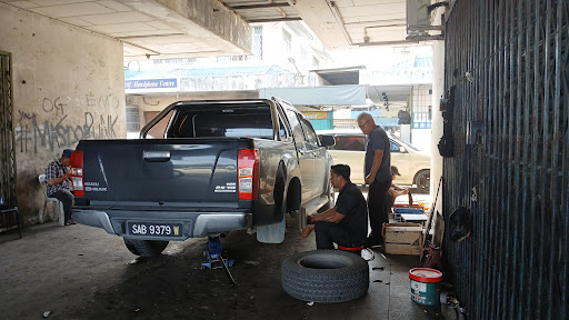 Jins auto parts