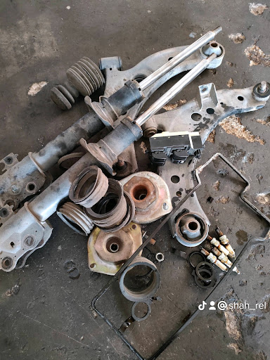 SNH Auto Servcies And Spare Parts