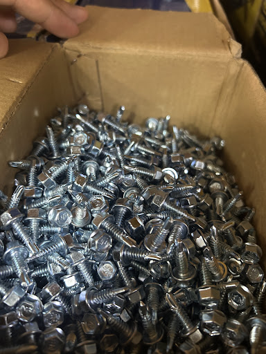 Lien Yew Hardware & Machinery SDN.BHD | Pembekal Besi Kluang| Besi Hollow| Fittings Elbow Flange| Welding| Stainless Steel