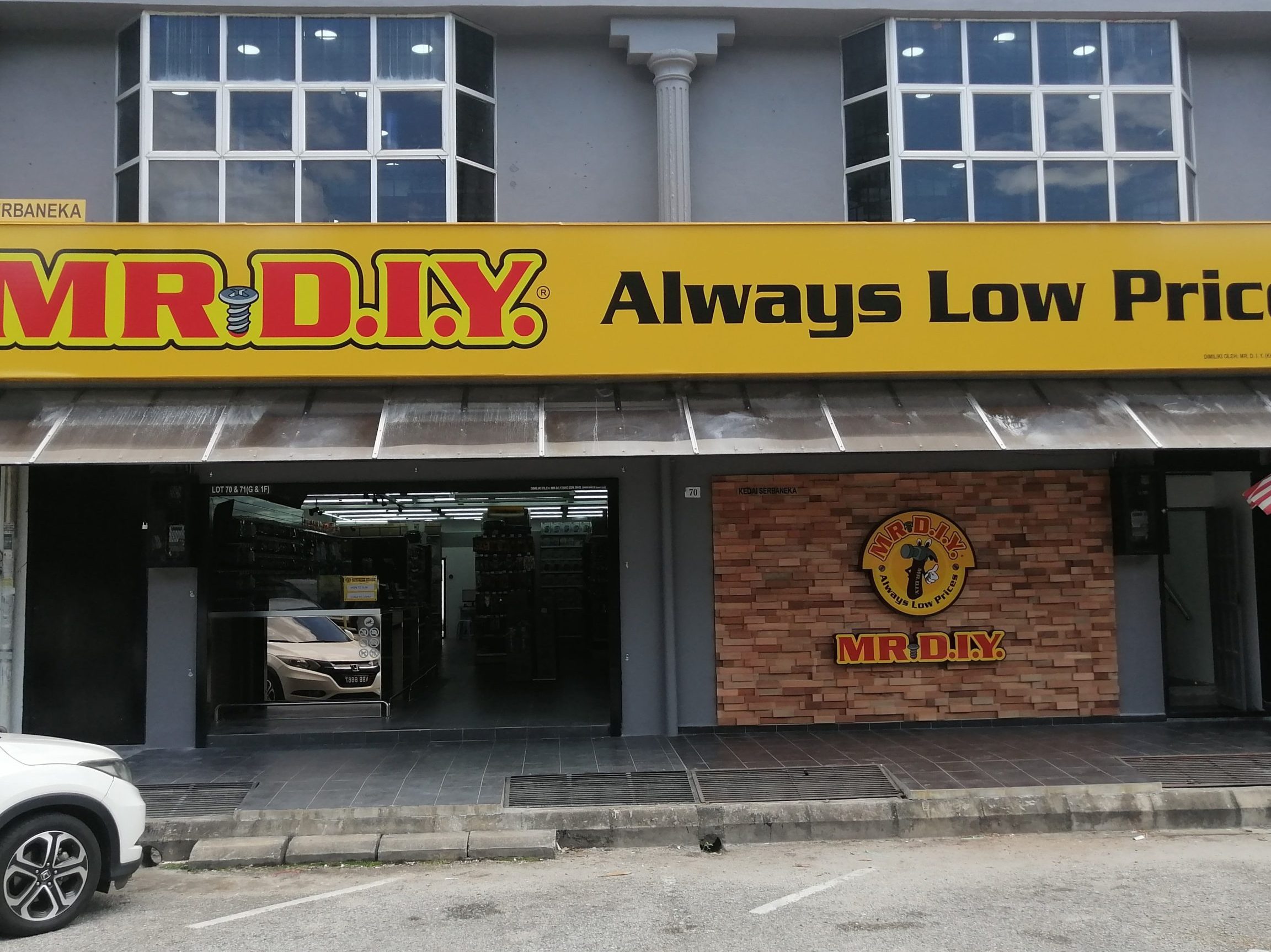 mr diy manjung point perak
