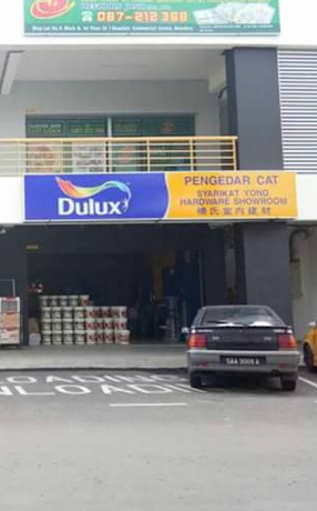 syarikat yong hardware showroom